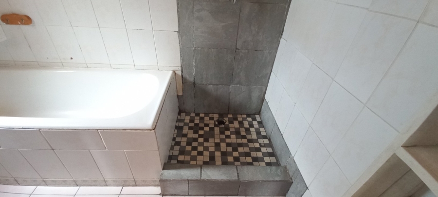 To Let 3 Bedroom Property for Rent in Staffords Hill Free State